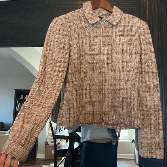 Ann Taylor  CHANEL vibes  vintage wool/silk blend blazer - Picture 3 of 11